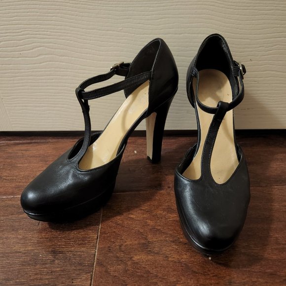 Black Leather Mary-Jane style high heels - Picture 2 of 5